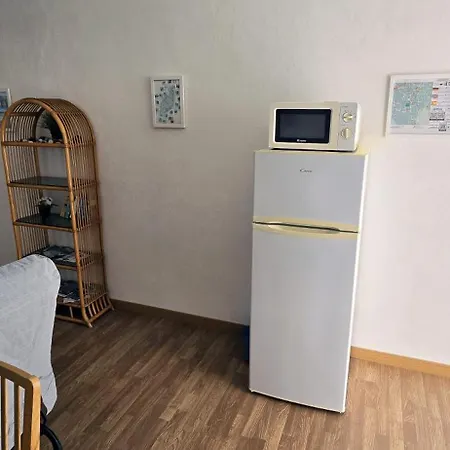 Casa Roja 2 - Quiet Resort, Central, Parking Appartement