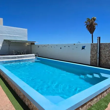 Appartement Casa Roja 2 - Quiet Resort, Central, Parking